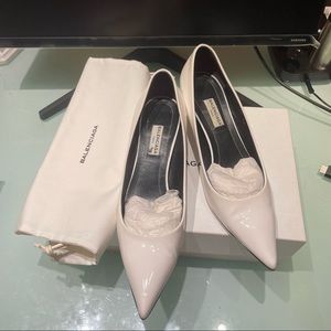 Balenciaga Kitten Heels- White size 38